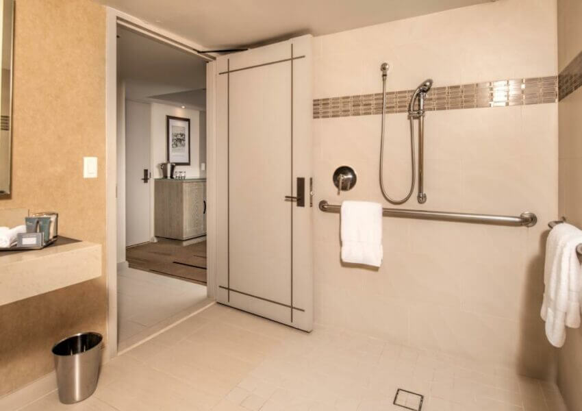 Accessible Roll In Shower | Accessible Rooms at Arizona Biltmore