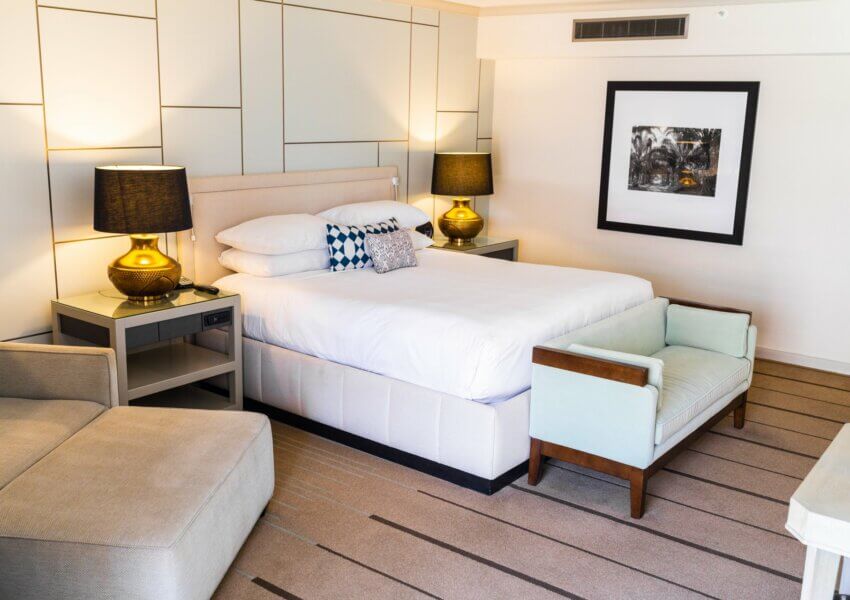 Citrus Club Balcony Room | King Bed