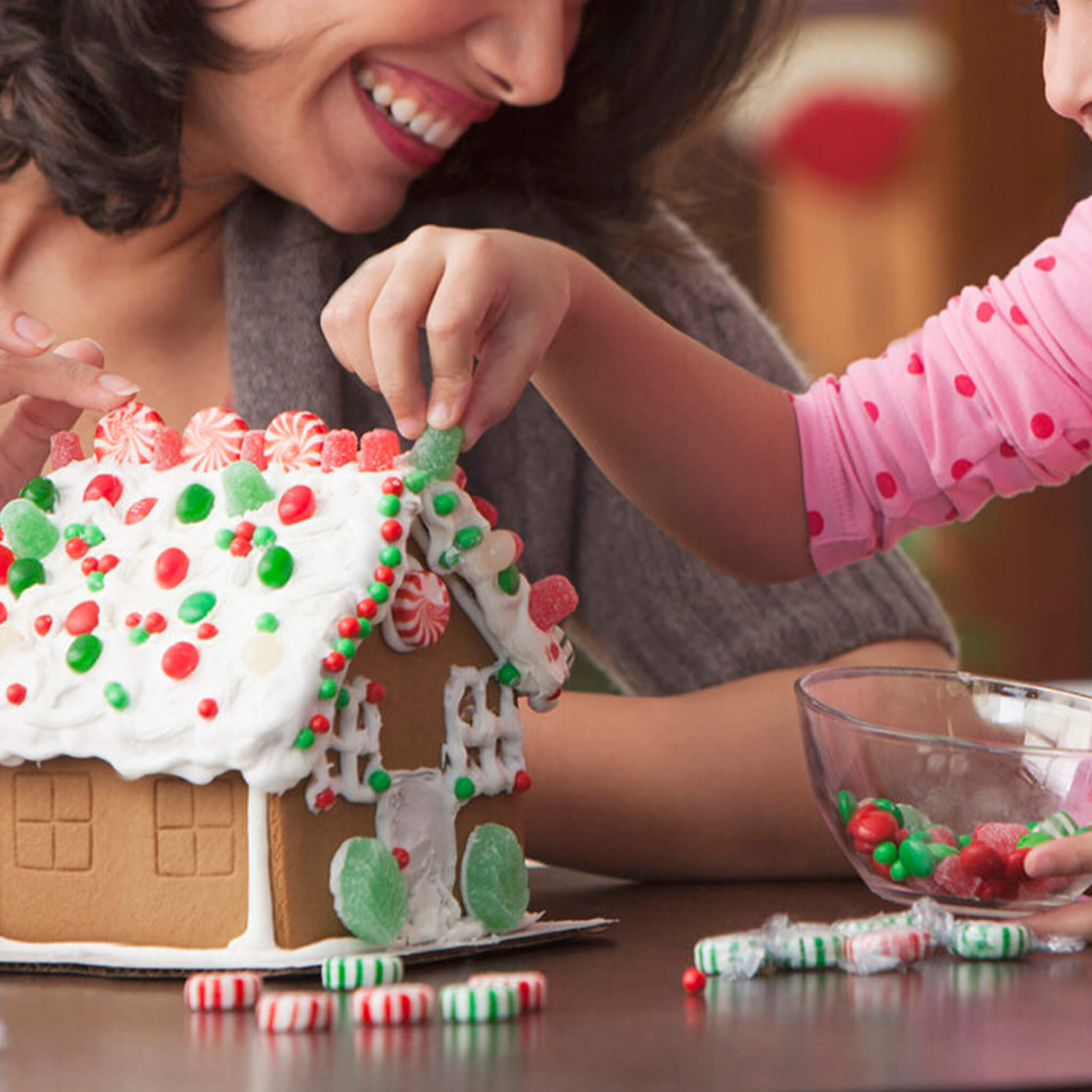 Gingerbread House Decorating, Gingerbread House Decorating