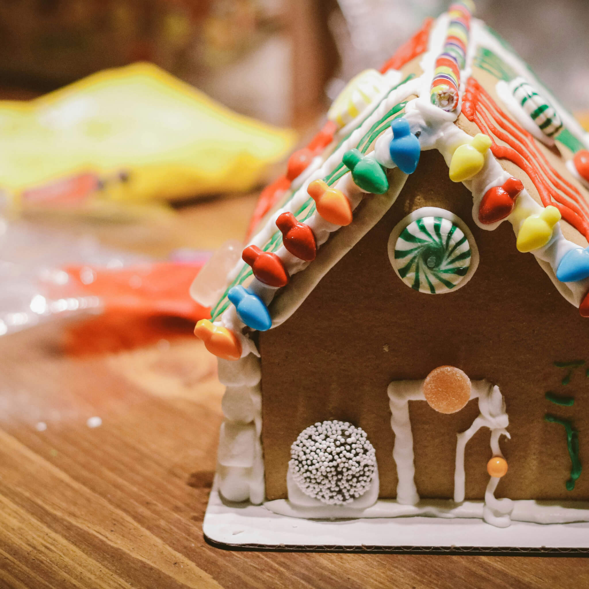 Gingerbread House Decorating, Gingerbread House Decorating